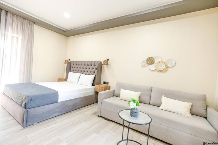 Ferienwohnung für 4 Personen, mit Garten und Pool sowie Balkon in Sarti - 2