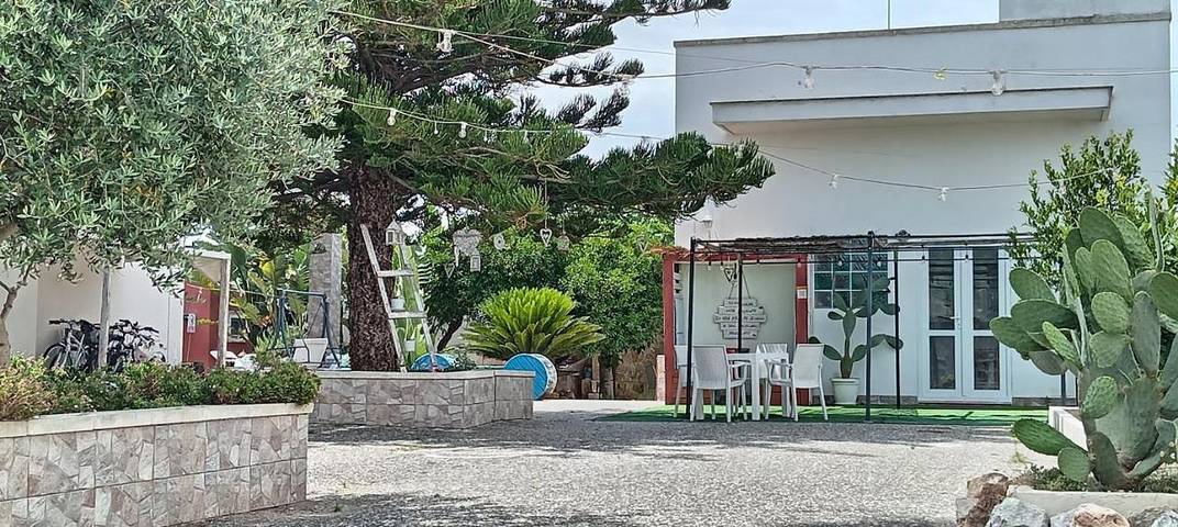 B&b per 3 persone, con Terrazza e Giardino nonché Panorama a Lequile