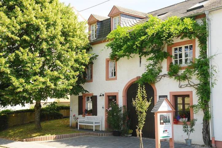 Ferienwohnung für 2 Personen, mit Garten in Konz