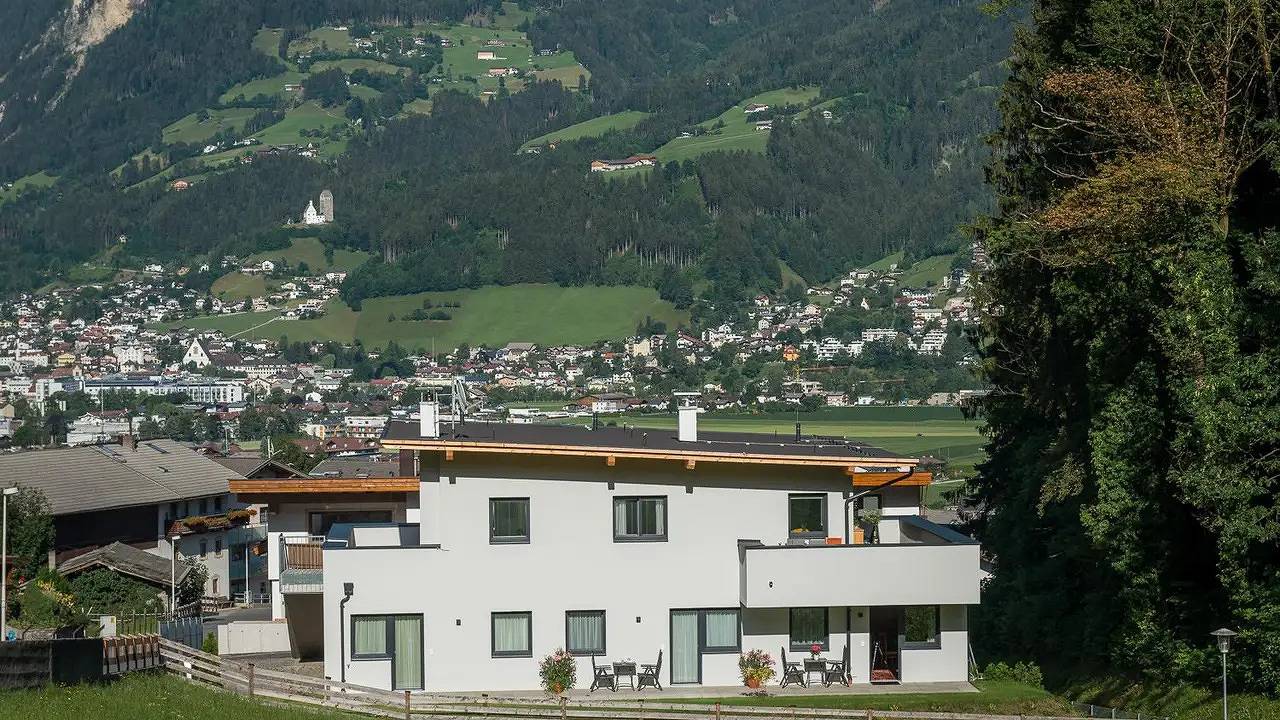 Geheel vakantieappartement, Ferienwohnung für 3 Personen (40 m²) in Vomp in Vomp, Bezirk Schwaz