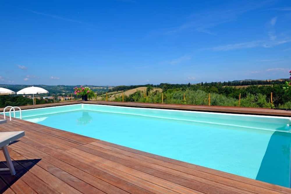 Entire apartment, Podere La Torre by Interhome in Certaldo, Chianti