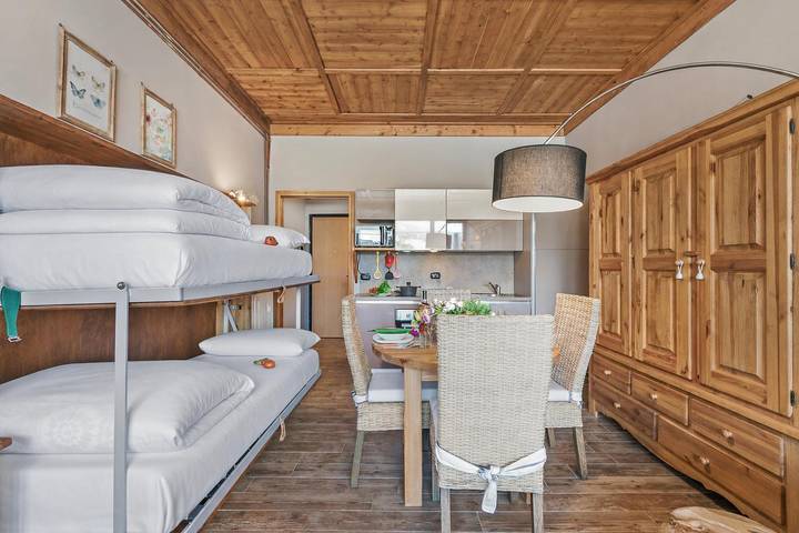 Ganze Wohnung, Studio Charming Sportinia town center in Sauze d'Oulx, Via Lattea