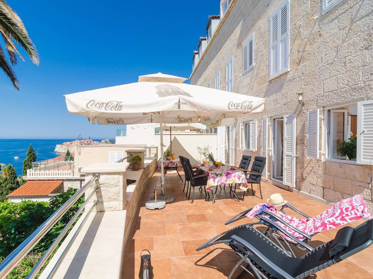 Appartamento intero, Apartments Davor - Two Bedroom Apartment with Sea View and Terrace in Dubrovnik, Grad Dubrovnik