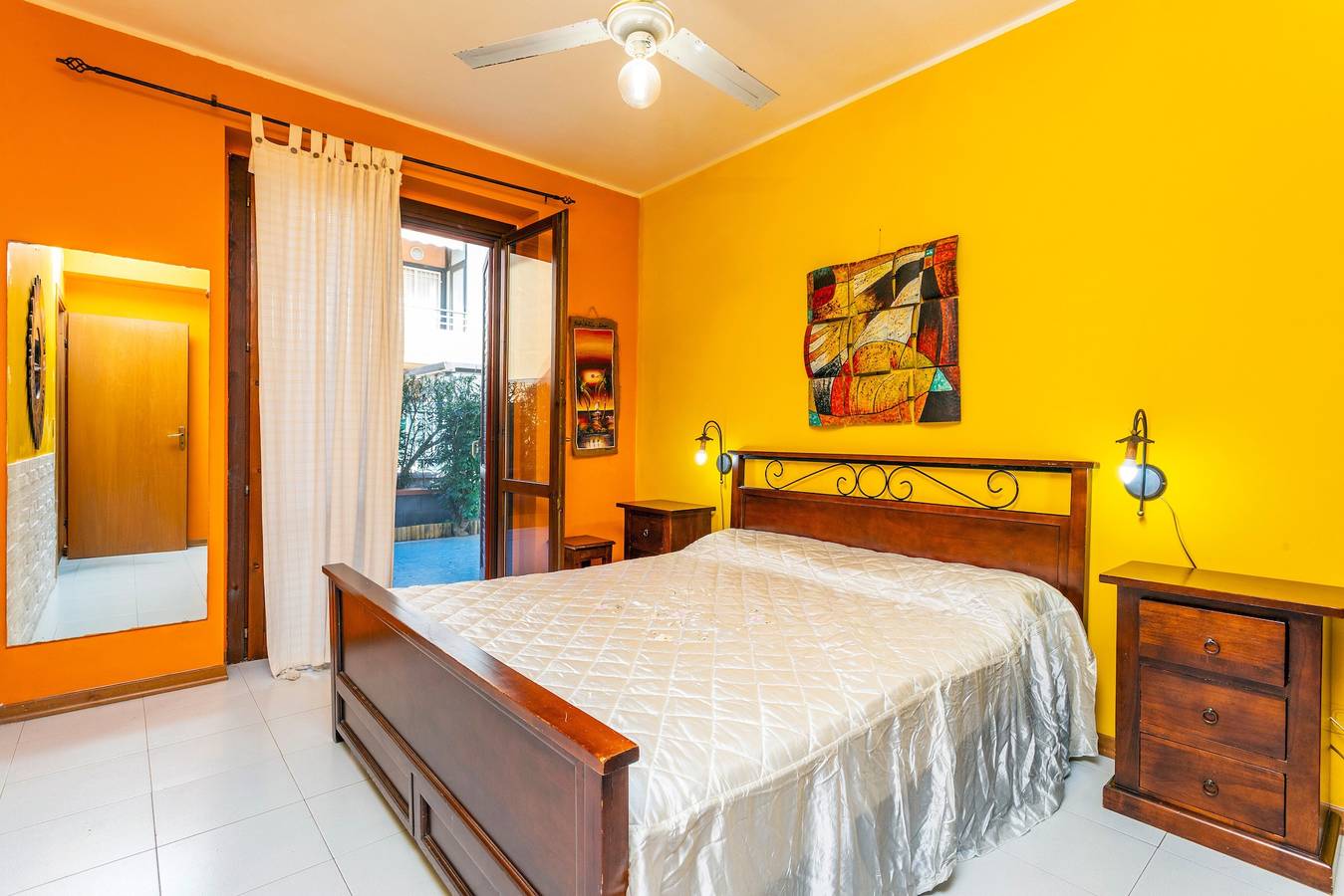 Appartement entier, Appartement "Le Piramidi House" avec piscine partagée, Wi-Fi et climatisation in Fondachello, Province de Catania