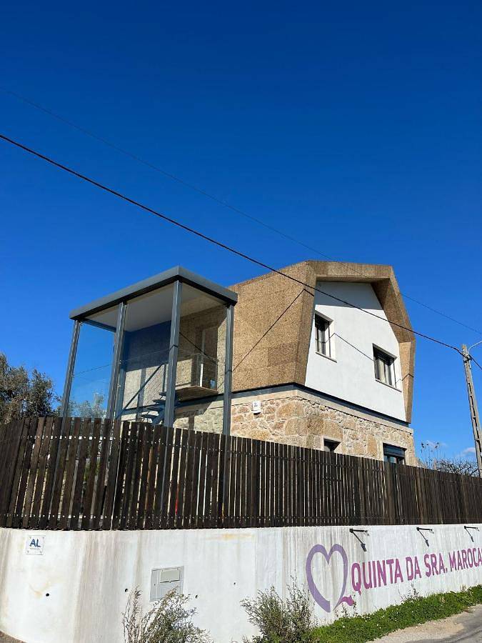 Double Room with Private Bathroom in Tortosendo, Serra da Estrela