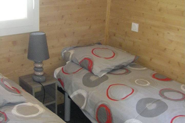 Gîte pour 4 personnes, avec terrasse ainsi que jacuzzi et jardin à Saint-André-d'Embrun - 4