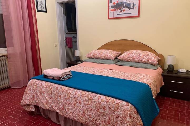 Ganze Wohnung, Touristic apartment near the station and beach in Santa Marinella, Rom Provinz