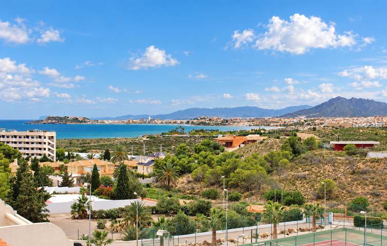 Apartamento vacacional entero, Apartamento junto a la playa con piscina y terraza in Isla Plana, Cartagena