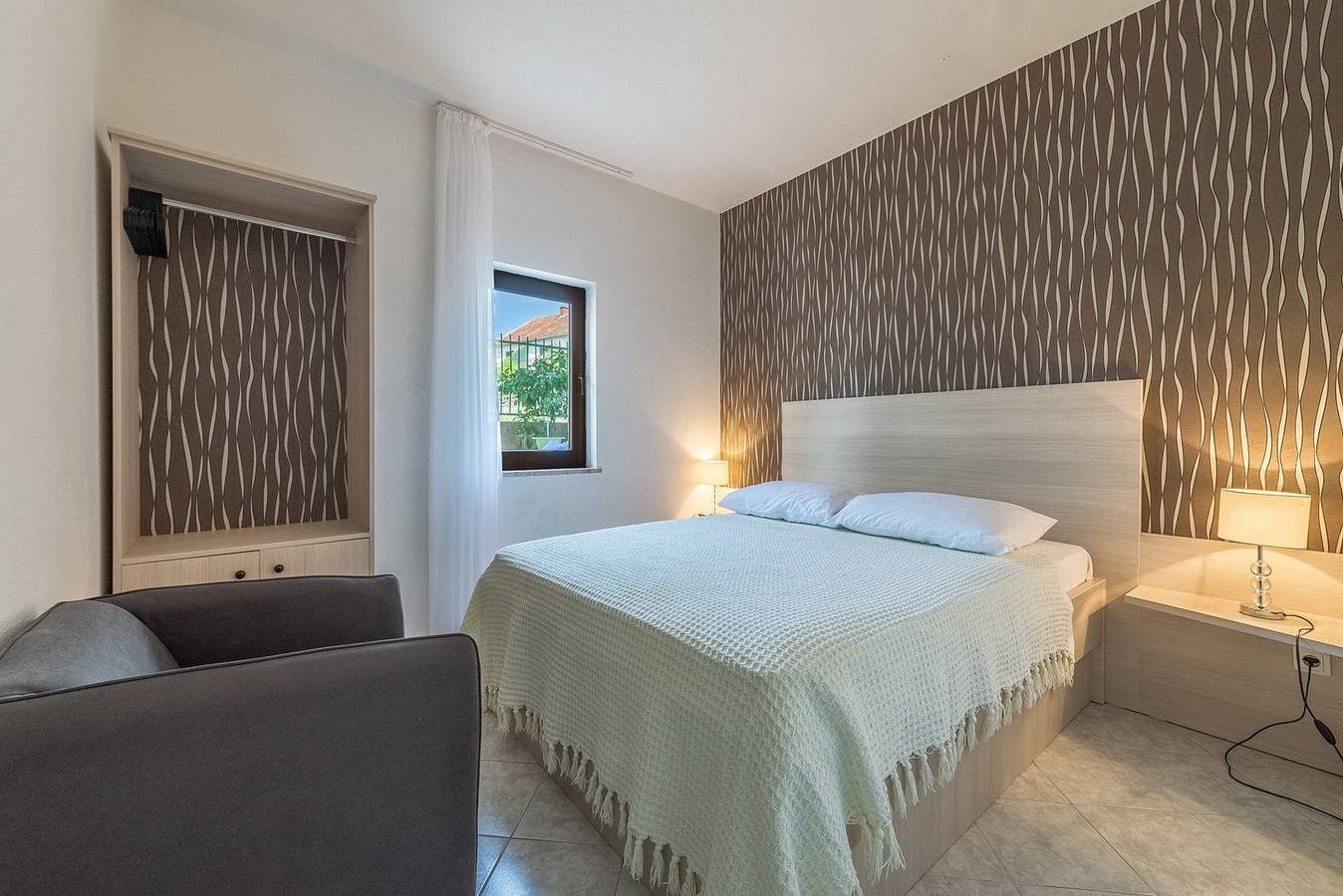 Hel leilighet, Ferieleilighet for 4 personer med balkong / terrasse in Okrug Gornji, Čiovo