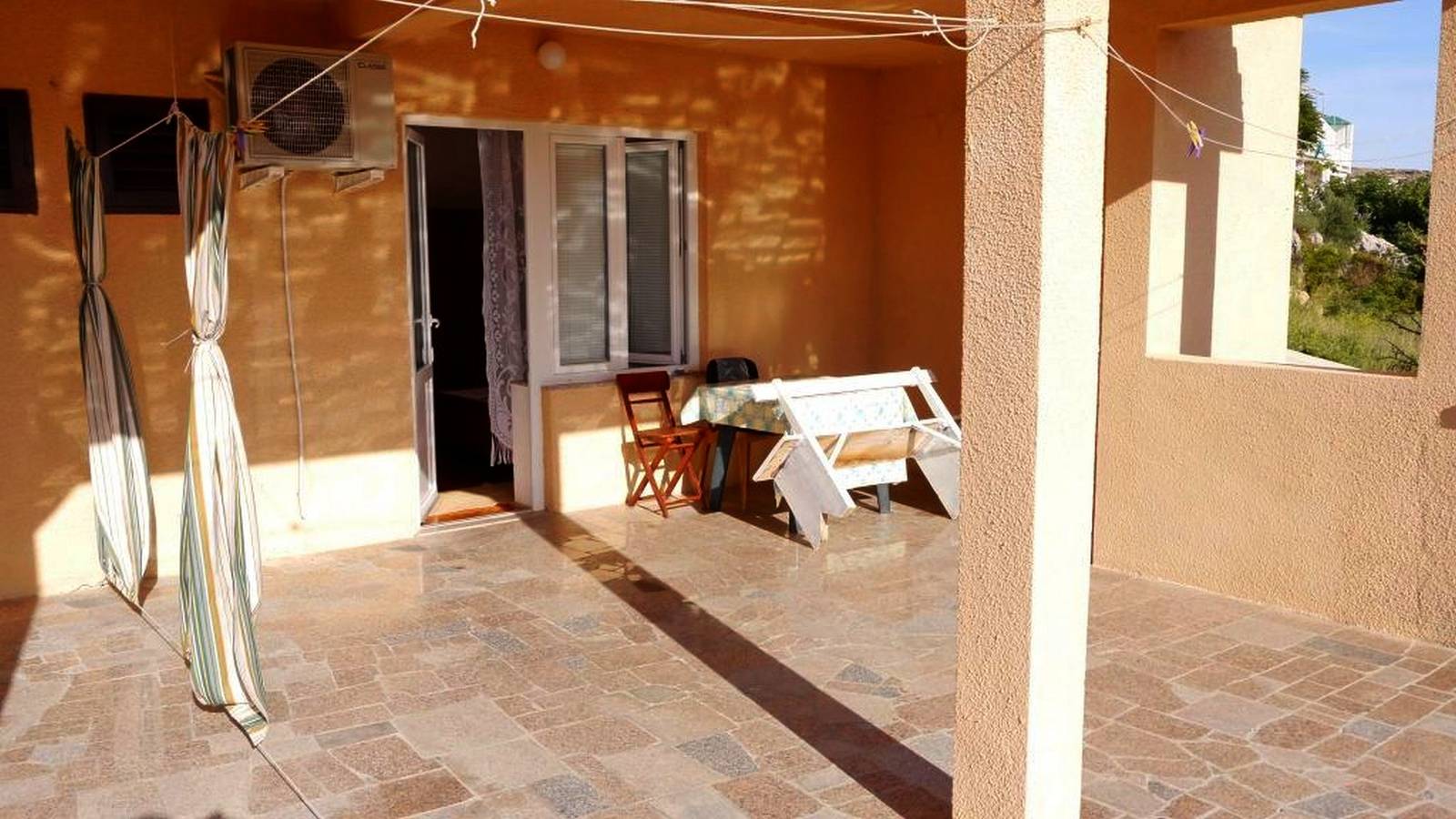 Ganze Wohnung, Gemütliche 1-Zimmer-Wohnung mit Meerblick in Metajna, Pag