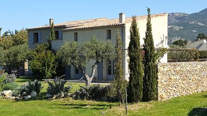 Gîte pour 5 personnes, avec jardin et terrasse à Calenzana