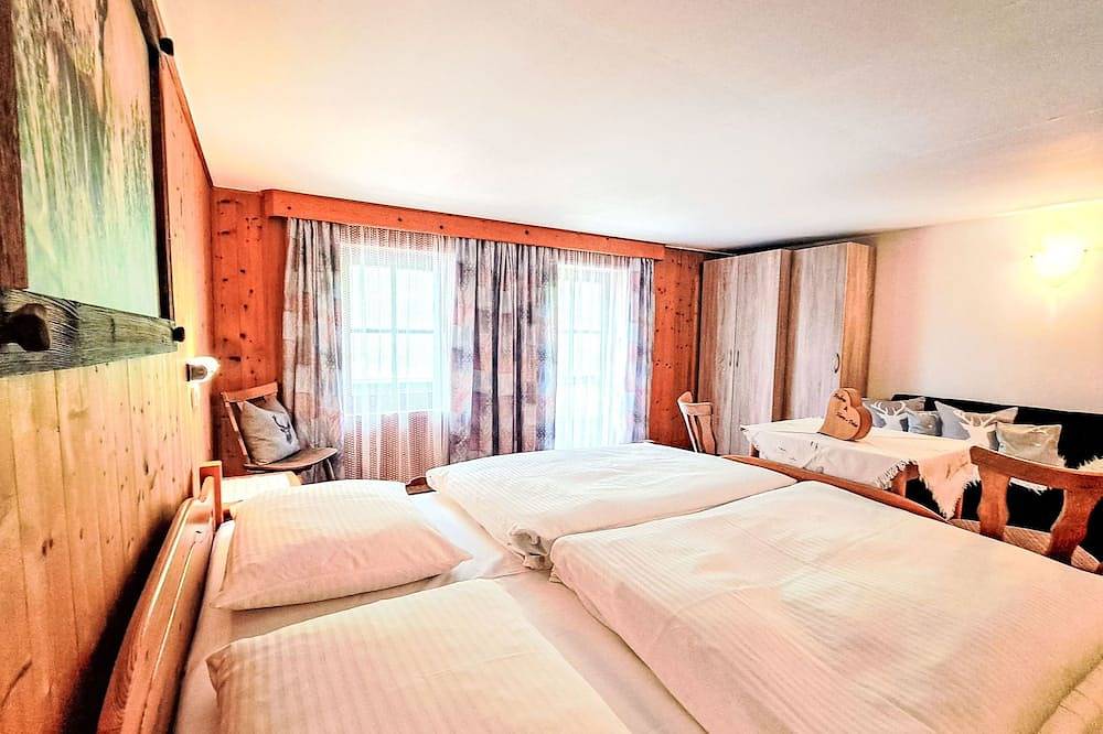 Ganze Wohnung, Kirmerhof in Hainzenberg, Zillertaler Alpen