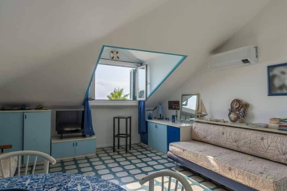 Ganze Wohnung, Attic Beach by Interhome in Laigueglia, Riviera di Ponente