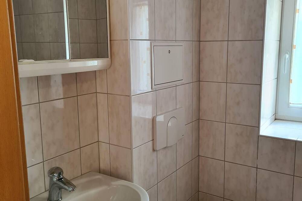 Dreibettzimmer Bettenhaus, Dusche, Wc,online - Landgasthof Süßebach in Süßebach, Eichigt