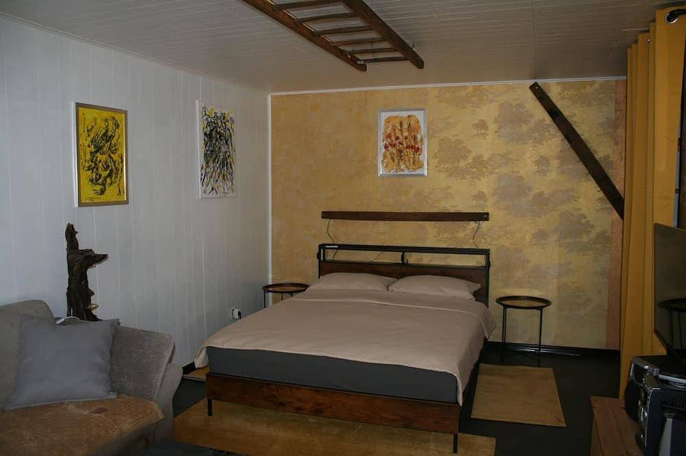 Ganze Wohnung, Wasgau - Blick  - Ferienwohnung am Schöntalweiher  ( Hunde sind willkommen ) in Ludwigswinkel, Landkreis Südwestpfalz
