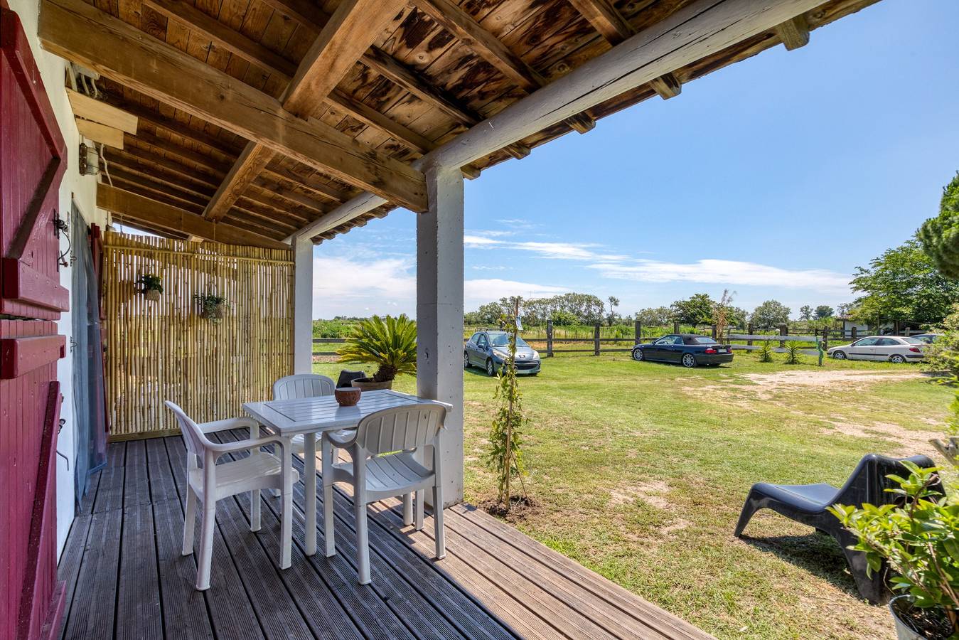 Maison De Vacances pour 4 Personnes dans Saintes-Maries-de-la-Mer, Parc naturel régional de Camargue
