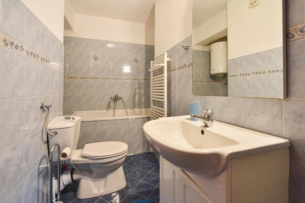 Geheel appartement, Geweldig appartement in Jesenice met. in Jesenice, Split-Dalmatië