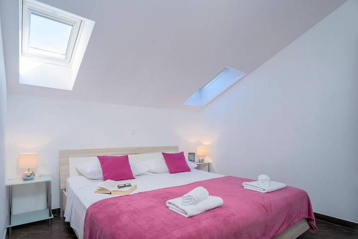 Maison d’hôte pour 2 personnes, avec Terrasse ainsi que Jardin et Vue dans Hvar - 3