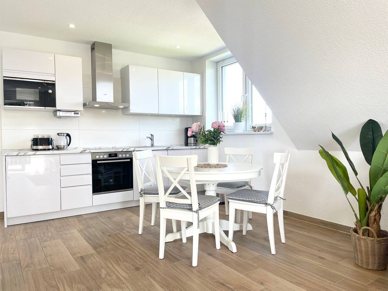 Ganze Wohnung, Strandnahes, modernes Ferienapartment für bis zu 4 Personen in Duhnen in Duhnen, Cuxhaven