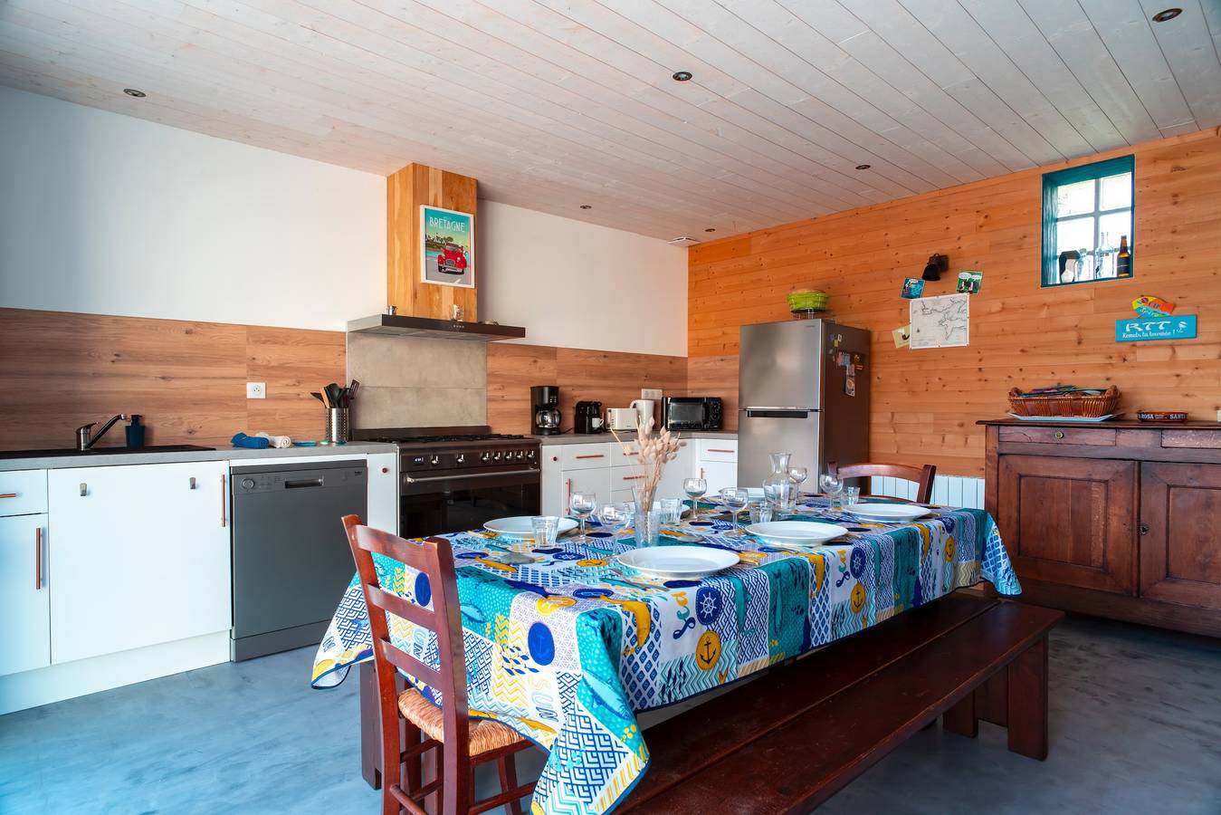 Ferienhaus für 8 Personen mit Terrasse in Plomodiern, Châteaulin und Umgebung