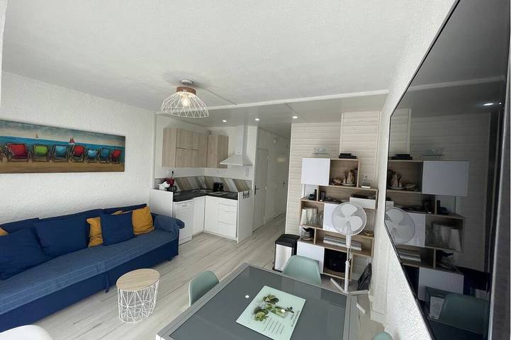Holiday apartment for 6 people, with pool and balcony - 1