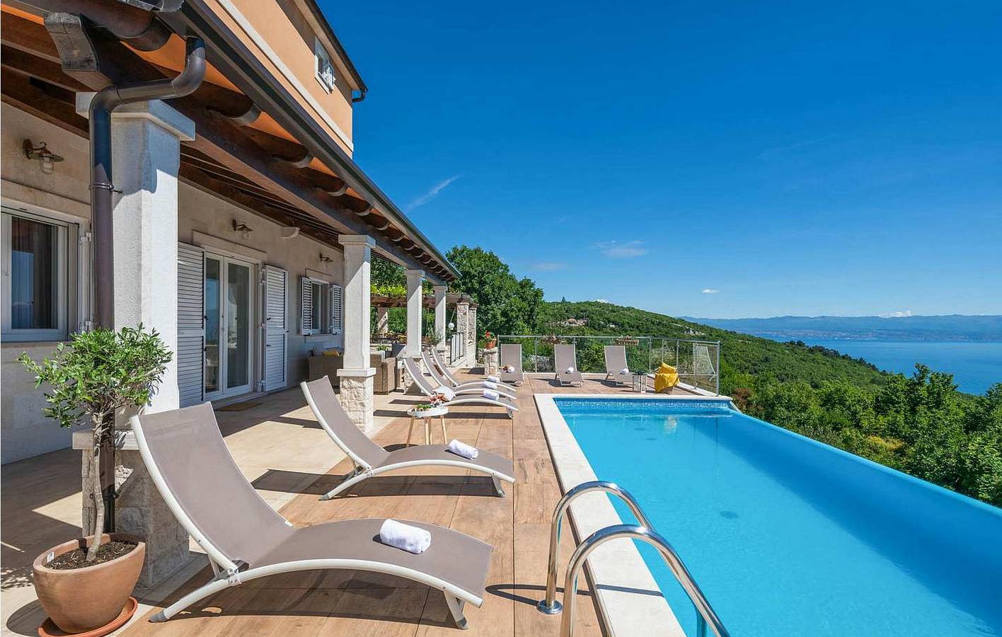 Ferienhaus für 12 Personen mit Garten in Moscenicka Draga, Primorje-Gorski Kotar