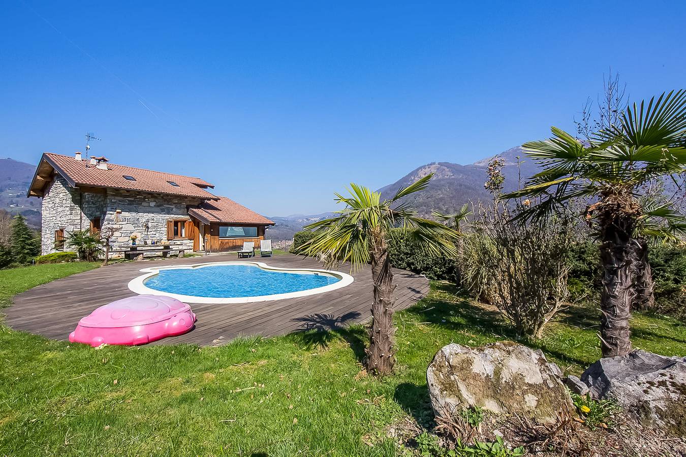 Villa Victoria in Commune de Argegno, Lac de Côme