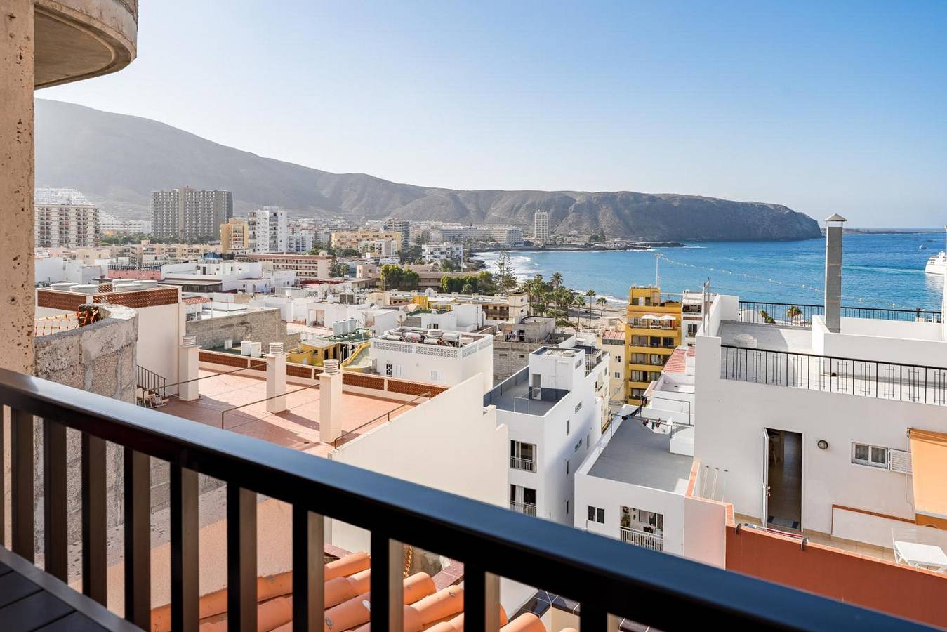 Hel lägenhet, Lägenhet för 4 Personer med balkong in Los Cristianos, Arona