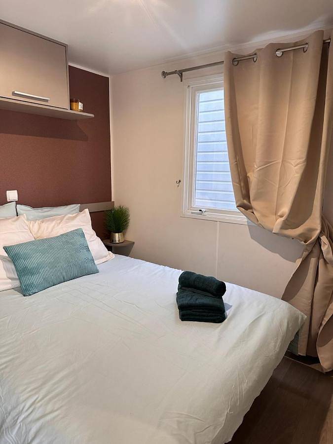 Camping für 5 Personen, mit Whirlpool und Terrasse sowie Pool und Sauna in Valras-Plage