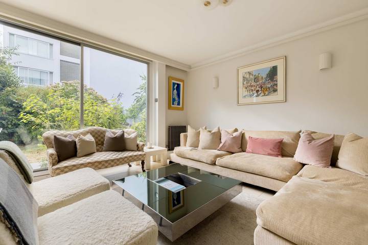 Ganze Wohnung, Kensington 2-Bed near Notting Hill with Garden in Kensington und Chelsea, London
