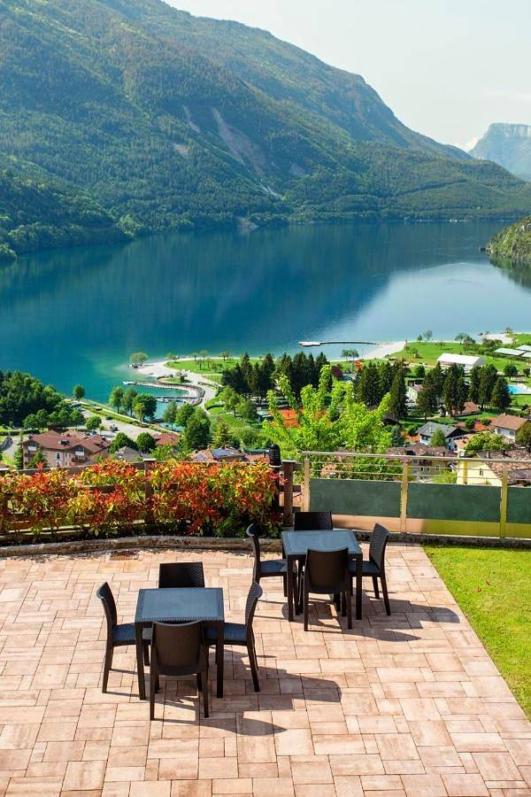 Gîte pour 2 personnes, avec jardin ainsi que vue sur le lac et vue à Molveno - 2
