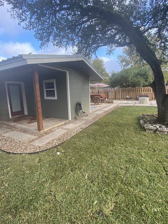 Newly Renovated Ranch House with Open Concept in Gillespie County