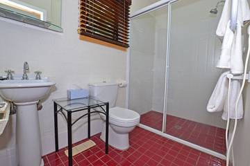 Bed And Breakfast for 4 People in Robertson, New South Wales, Photo 4