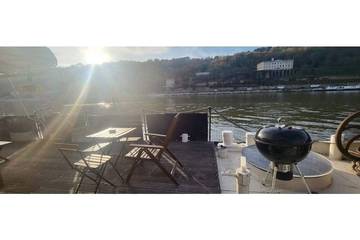 Péniche pour 4 personnes, avec terrasse dans Rhône