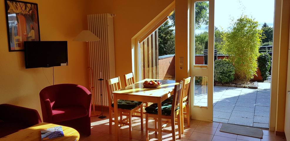 Ferienwohnung für 4 Personen, mit Terrasse und Garten in Dierhagen - 3