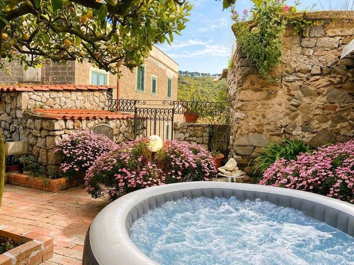 Casa vacanza per 2 persone, con giardino e idromassaggio, con animali domestici - 1