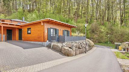 Ferienhaus für 6 Personen, mit Ausblick und Sauna sowie Garten in Rieden (Eifel)