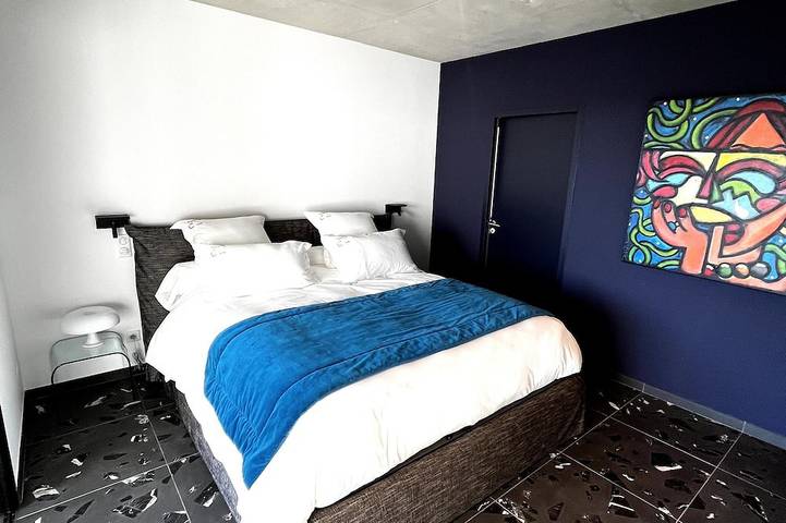 Location de vacances pour 12 personnes, avec jacuzzi ainsi que sauna et jardin à Treilles - 3