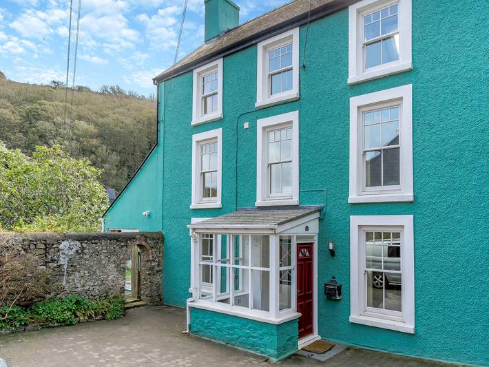Cottage for 10 people, with garden in Solva