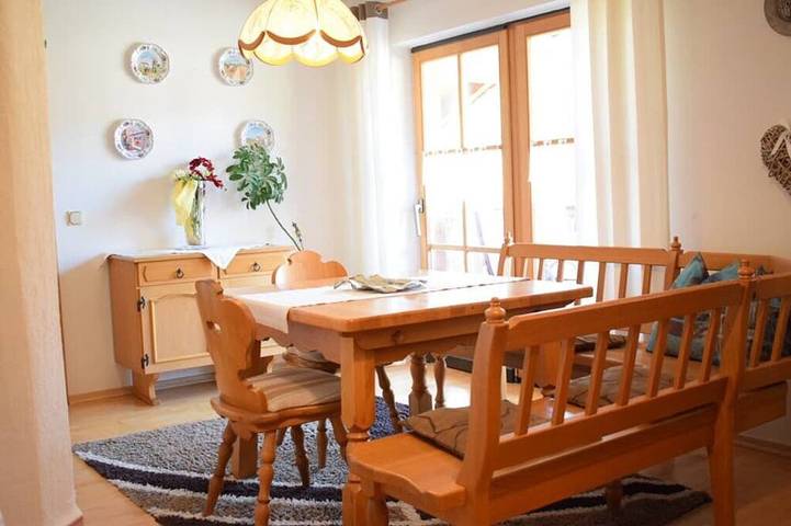Ferienwohnung für 6 Personen, mit Balkon und Garten in Arrach
