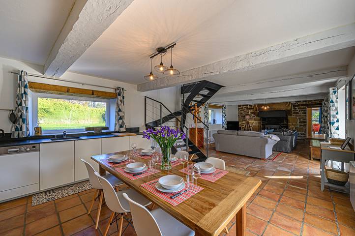 Location de vacances pour 8 personnes, avec jardin et terrasse à Plougoumelen - 2