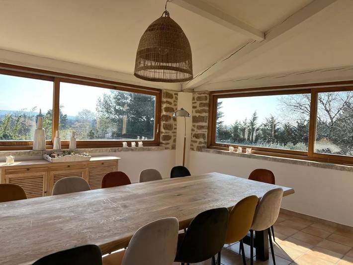 Location de vacances pour 14 personnes, avec Terrasse et Jardin ainsi que Piscine et Vue à Grillon - 2