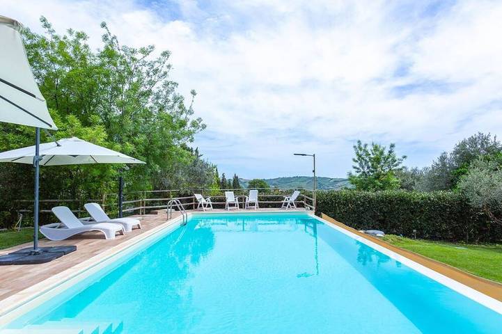Location de vacances pour 12 personnes, avec jardin, animaux acceptés à Casalbordino