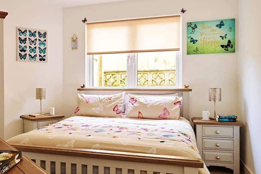 Unbelievable 10 bedroom pool property a stone's throw from Fistral Beach in Newquay, Cornwall