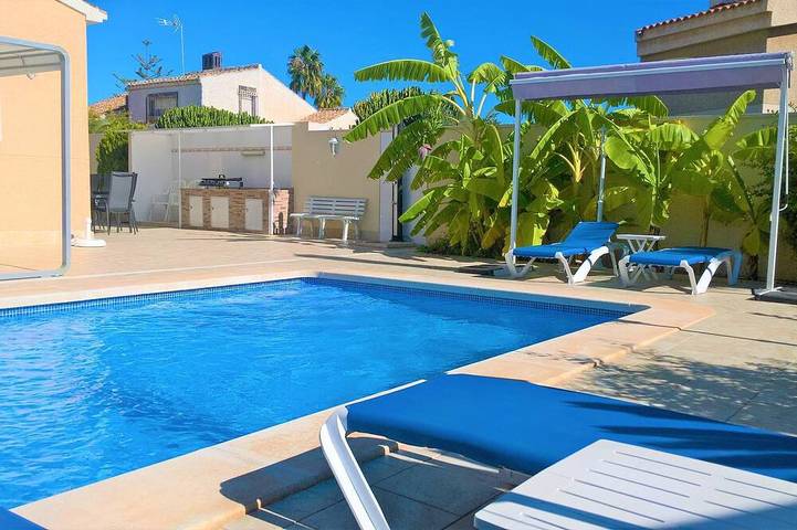 Villa für 8 Personen, mit Garten - 1