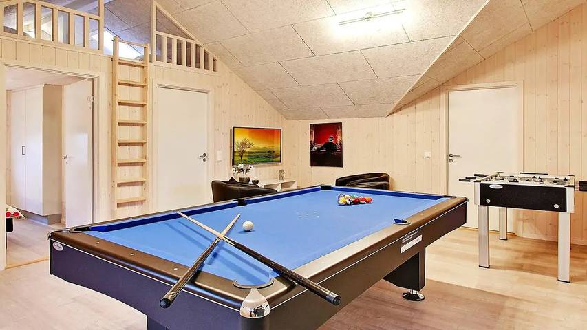 Ferienhaus für 13 Personen, mit Whirlpool und Terrasse sowie Pool und Sauna in Olpenitz - 3