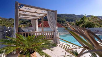 Villa for 20 People in Pitve, Hvar, Photo 2
