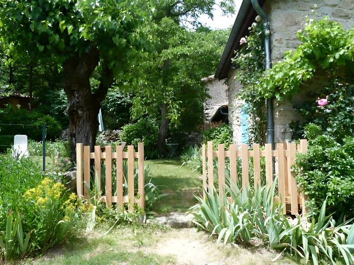 Gîte pour 2 personnes, avec jardin et terrasse, animaux acceptés en Ardèche - 3