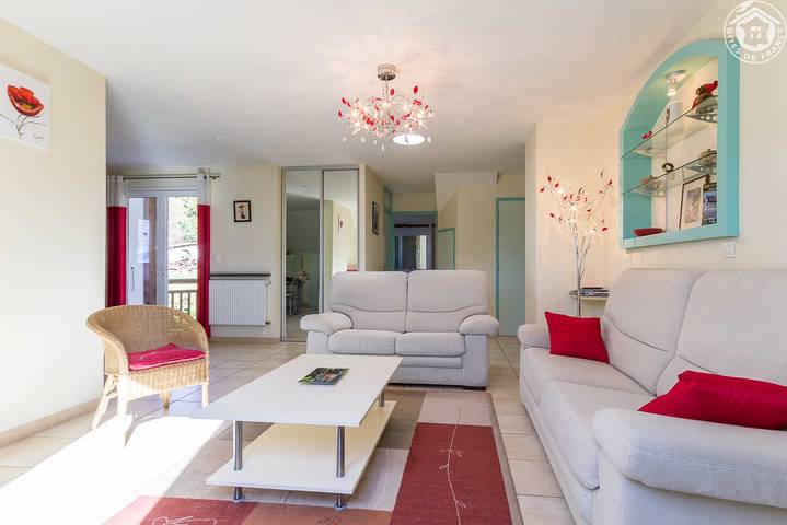 Gîte pour 6 personnes, avec Terrasse et Jardin