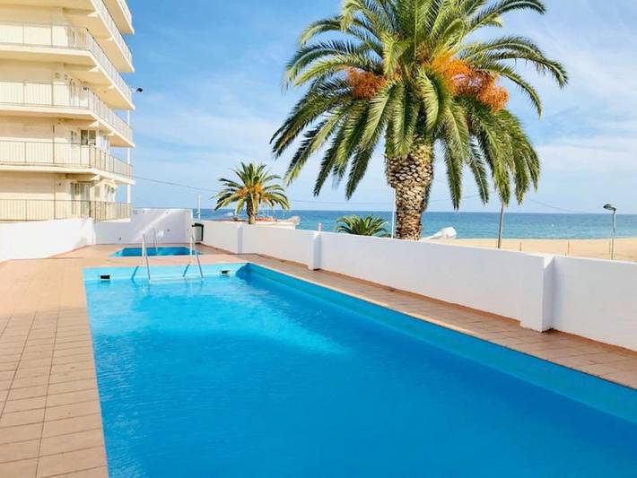 Studio pour 3 personnes, avec vue sur l’océan et balcon/terrasse, animaux acceptés à Platja d'Aro